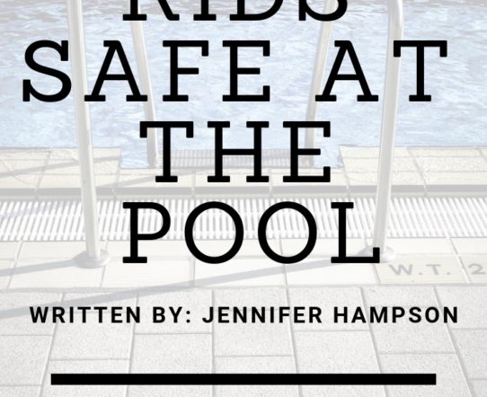 Keeping Kids Safe at the Pool. The post contains pool safety tips for families with little children. #poolsafety #safety #family #parenting